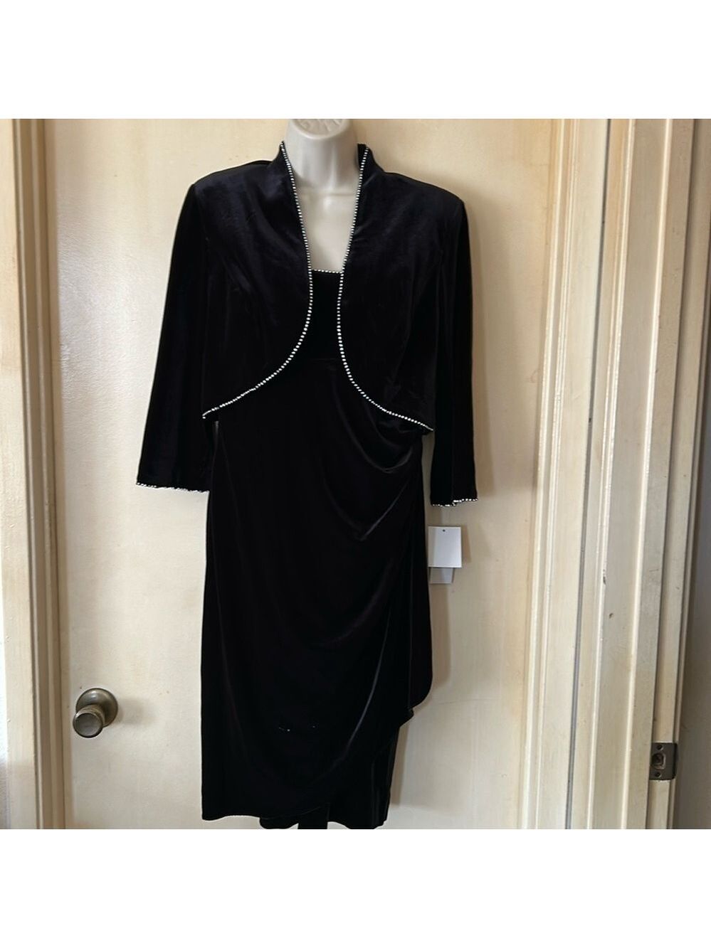 Alex Evenings 2 piece black velvet dress and bolero with rhinestone trim size 8